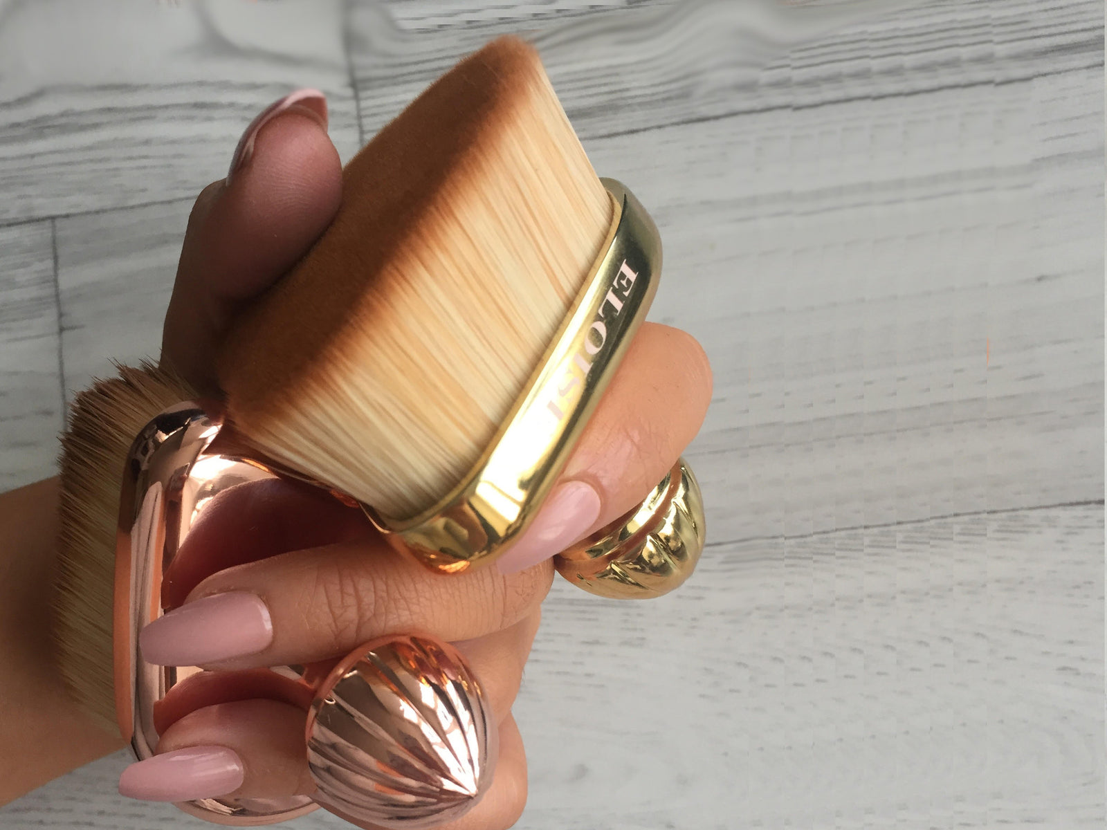 "This is by far the best brushes I have ever seen and used"